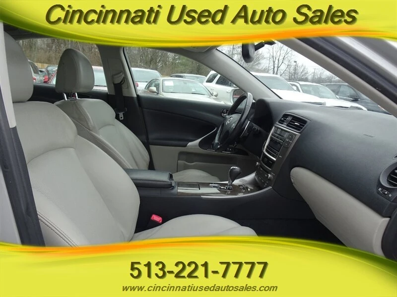 2010 Lexus IS 2nd Gen - Image 14 of 17