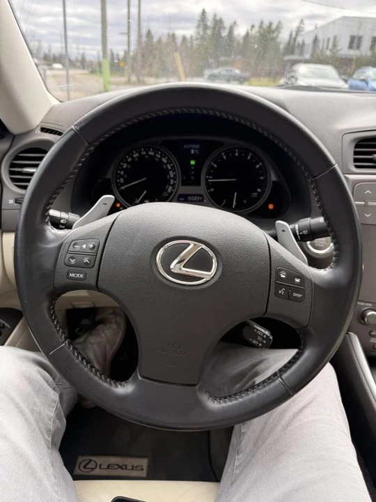 2010 Lexus IS 2nd Gen - Image 15 of 16