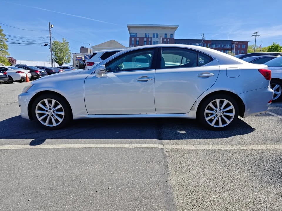 2010 Lexus IS 2nd Gen - Image 3 of 9
