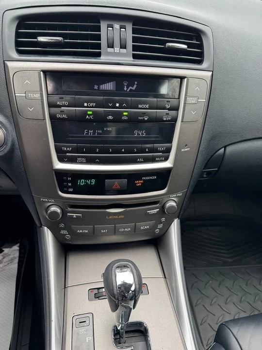 2010 Lexus IS 2nd Gen - Image 8 of 15