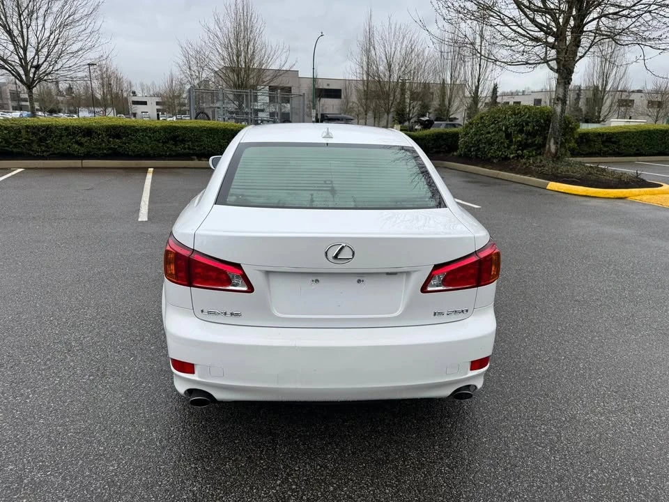 2010 Lexus IS 2nd Gen - Image 15 of 15