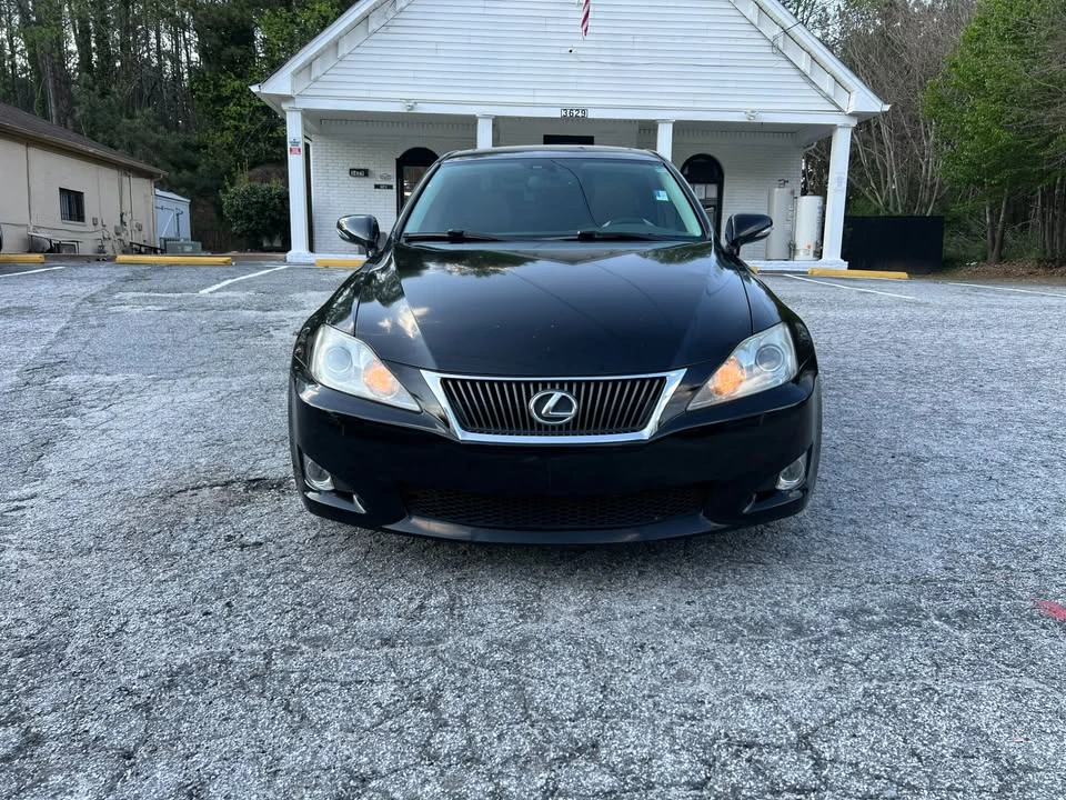 2010 Lexus IS 2nd Gen - Image 8 of 20