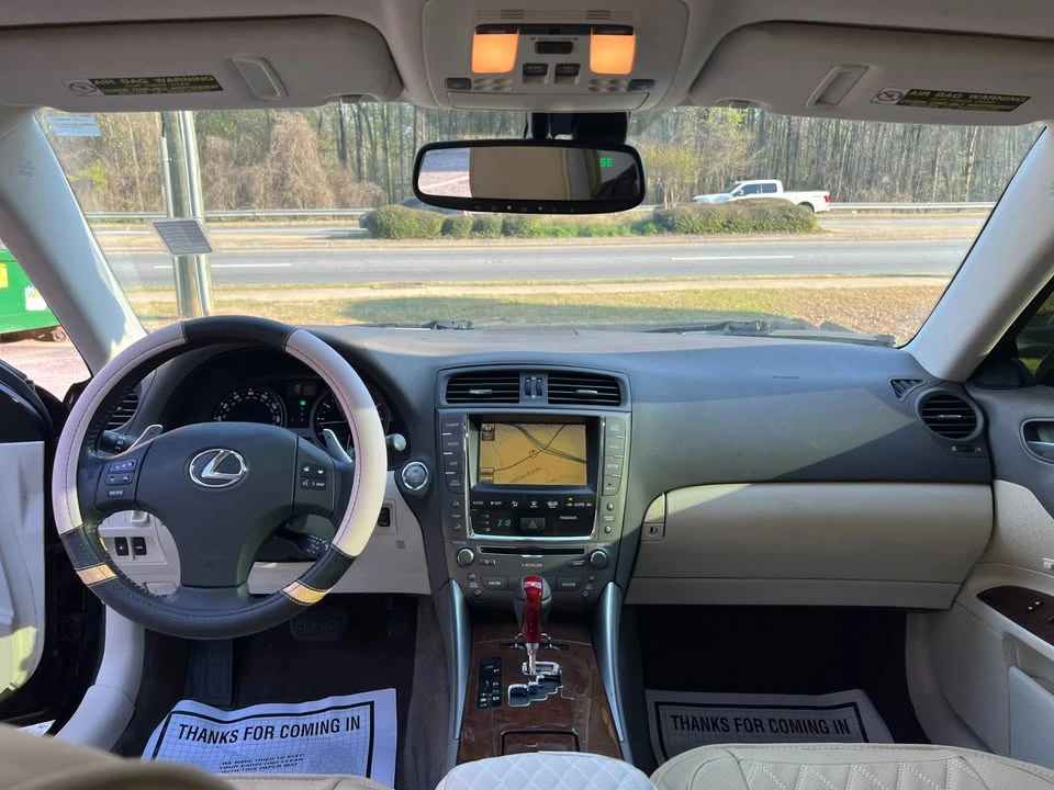 2010 Lexus IS 2nd Gen - Image 16 of 20