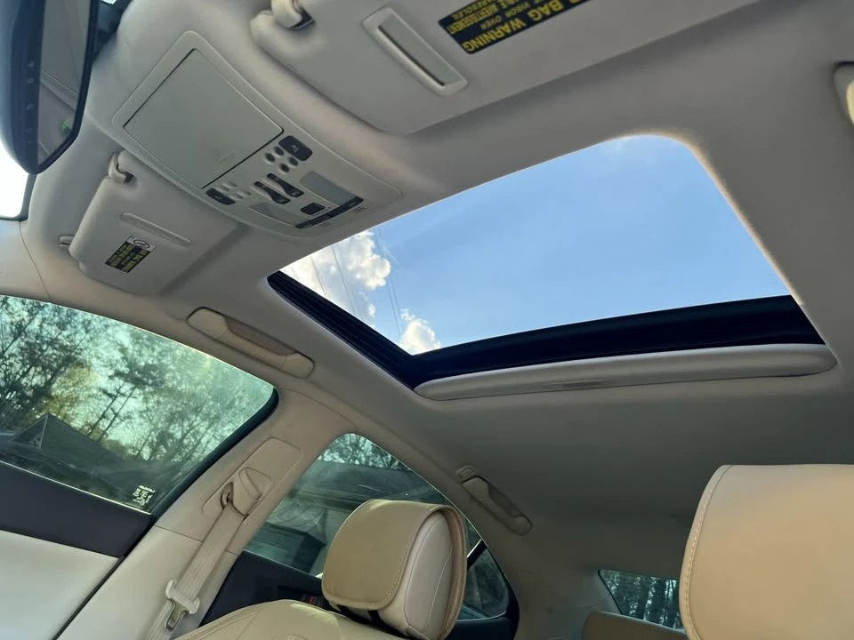 2010 Lexus IS 2nd Gen - Image 14 of 20