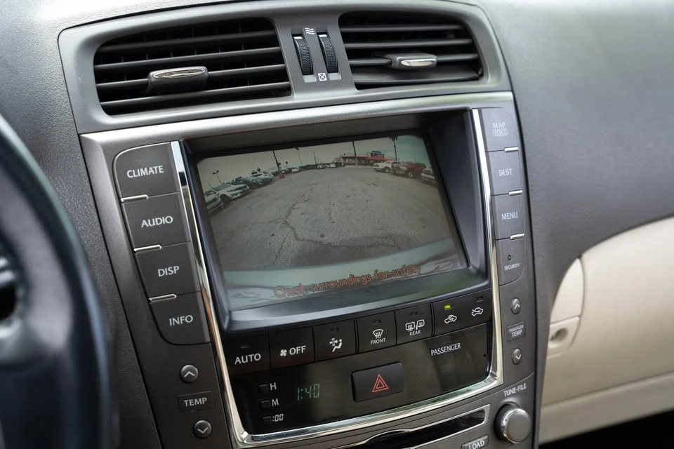 2010 Lexus IS 2nd Gen - Image 7 of 19