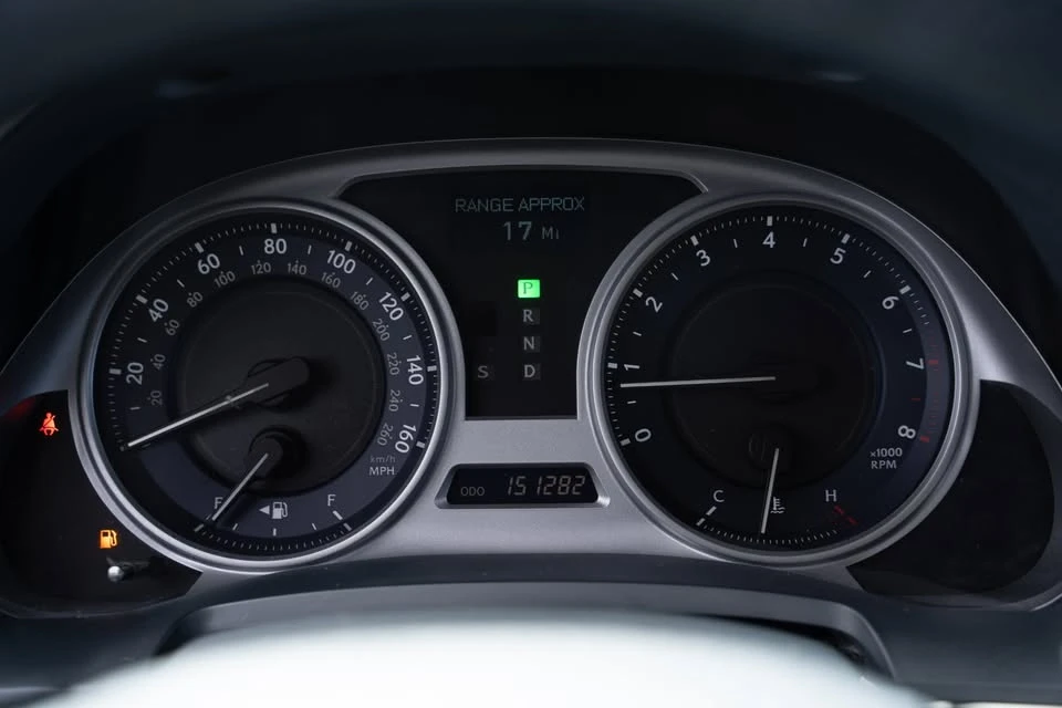 2010 Lexus IS 2nd Gen - Image 15 of 19