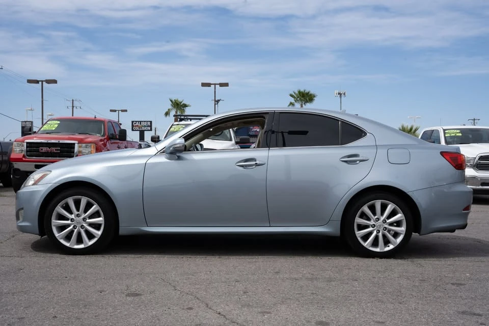 2010 Lexus IS 2nd Gen - Image 6 of 19