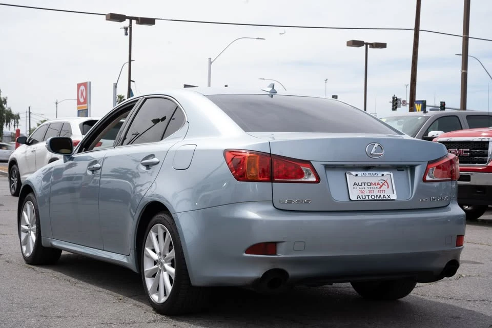2010 Lexus IS 2nd Gen - Image 12 of 19