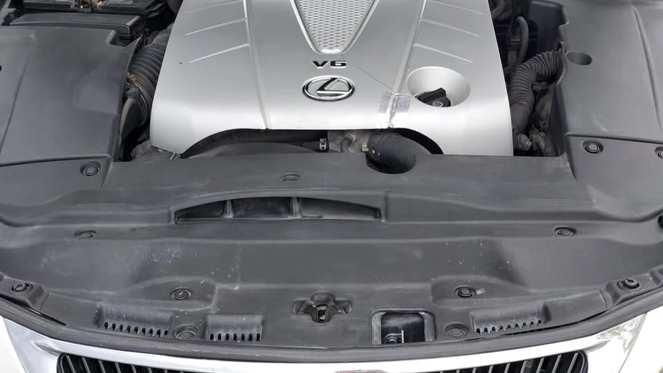 2010 Lexus IS 2nd Gen - Image 11 of 13