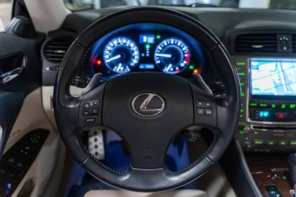 2010 Lexus IS 2nd Gen - Image 18 of 20