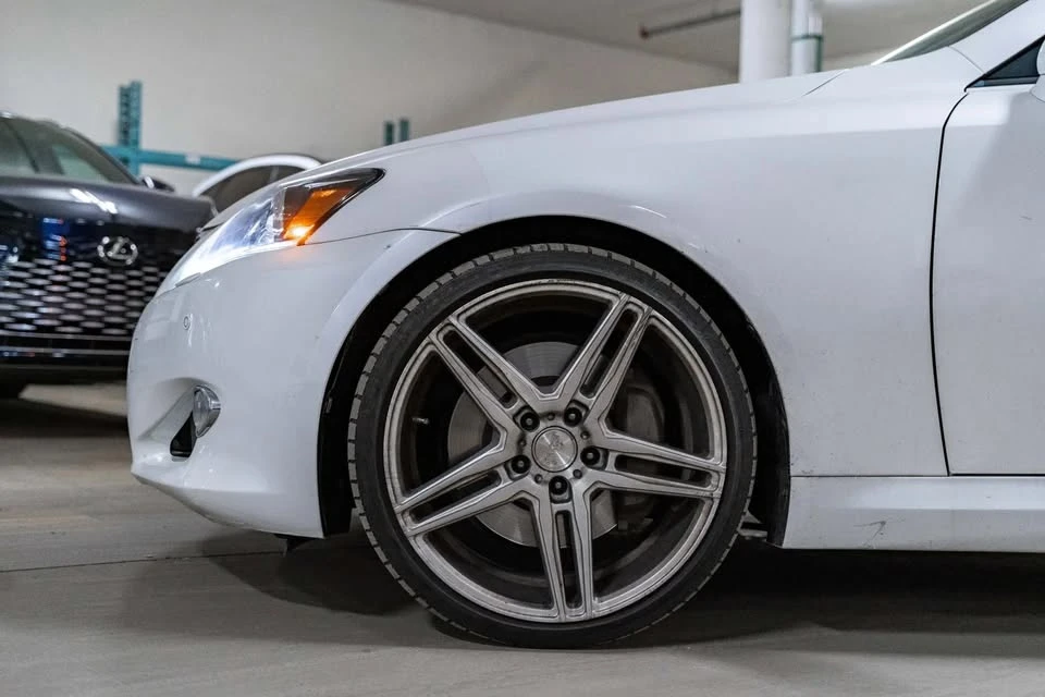 2010 Lexus IS 2nd Gen - Image 12 of 20