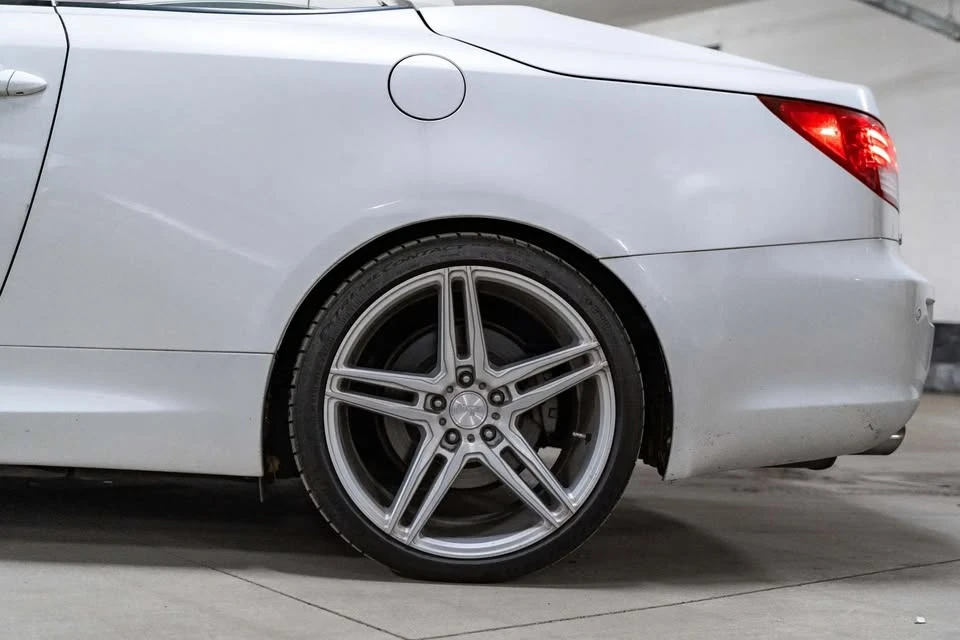 2010 Lexus IS 2nd Gen - Image 13 of 20