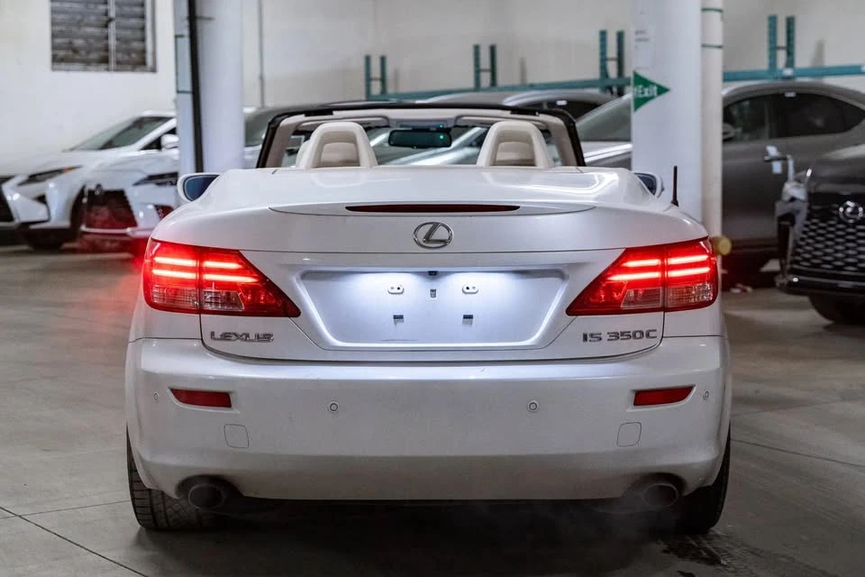 2010 Lexus IS 2nd Gen - Image 6 of 20