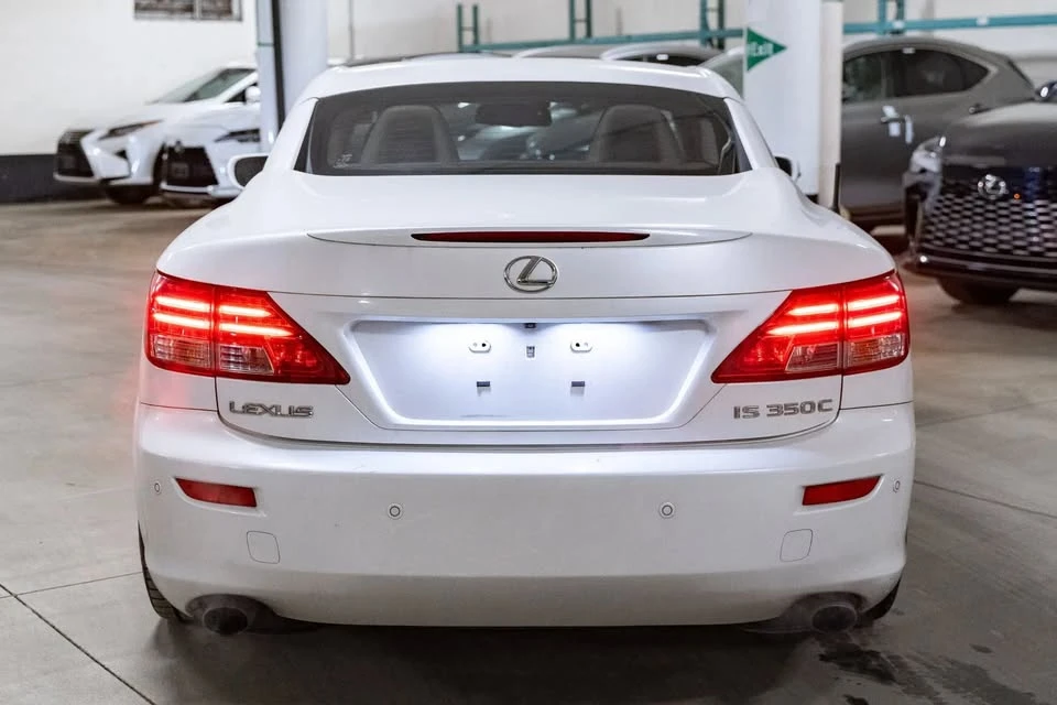 2010 Lexus IS 2nd Gen - Image 10 of 20