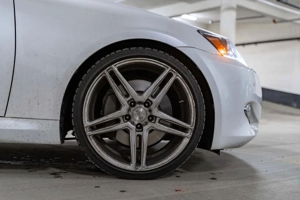 2010 Lexus IS 2nd Gen - Image 11 of 20
