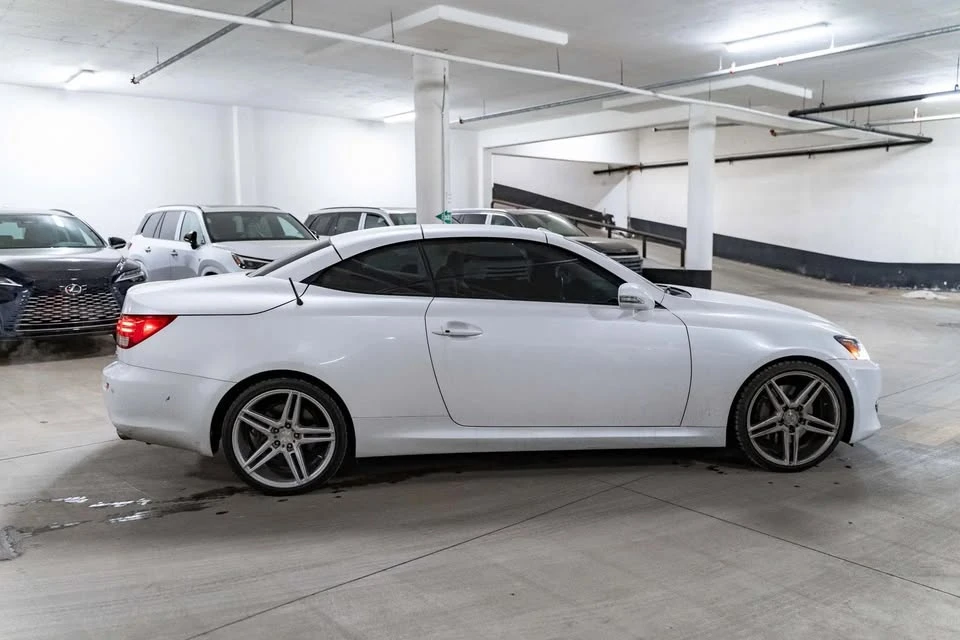 2010 Lexus IS 2nd Gen - Image 9 of 20