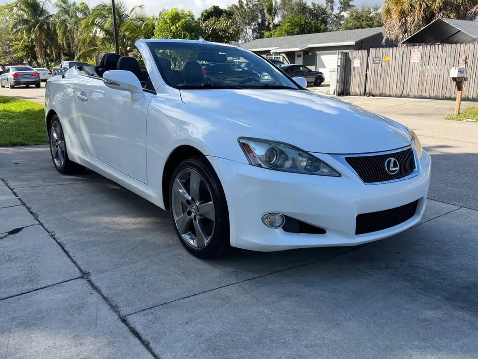 2010 Lexus IS 2nd Gen - Image 5 of 20