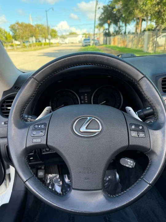 2010 Lexus IS 2nd Gen - Image 19 of 20