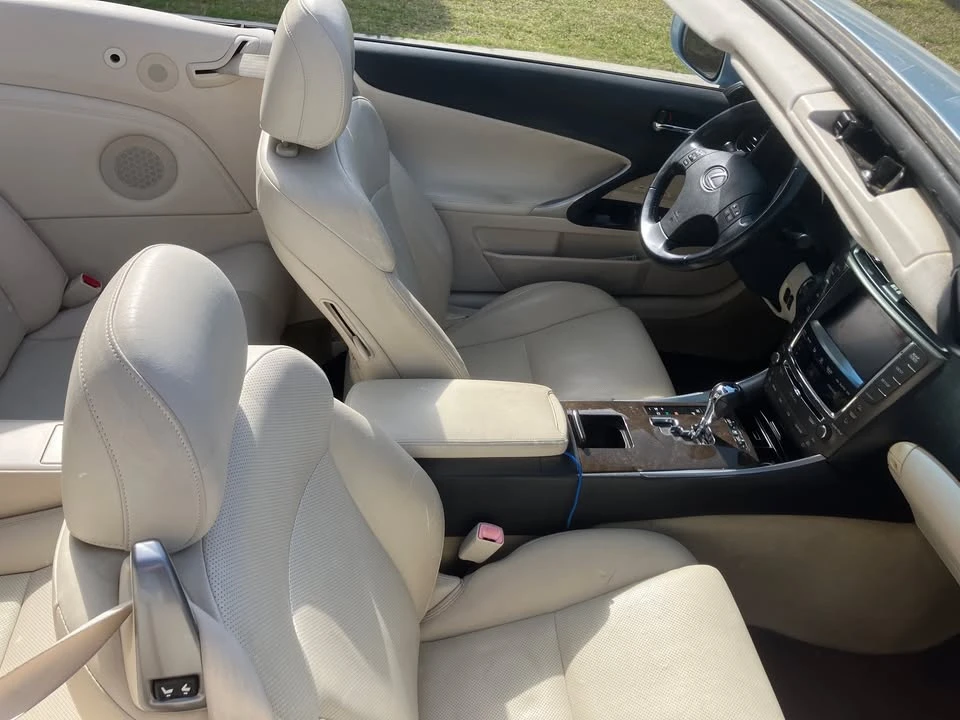 2010 Lexus IS 2nd Gen - Image 7 of 11