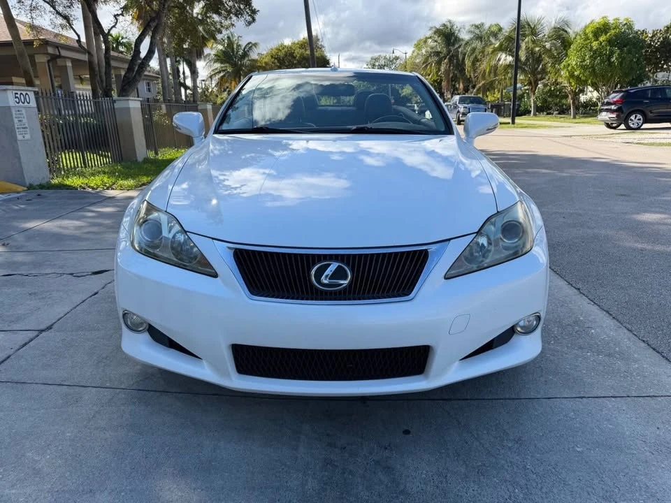 2010 Lexus IS 2nd Gen - Image 4 of 20