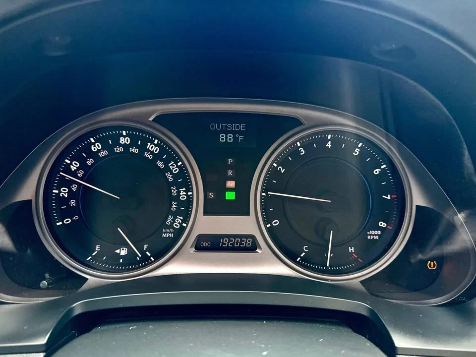 2010 Lexus IS 2nd Gen - Image 7 of 13