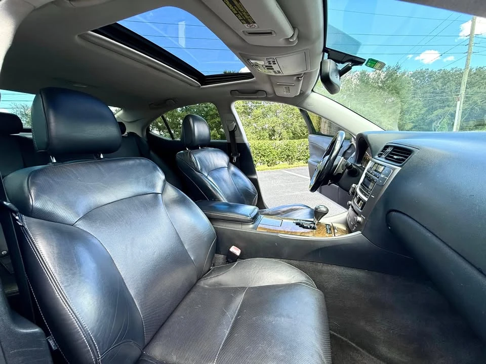 2010 Lexus IS 2nd Gen - Image 12 of 13
