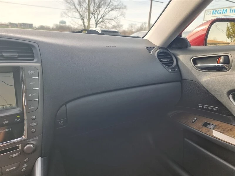 2010 Lexus IS 2nd Gen - Image 17 of 19