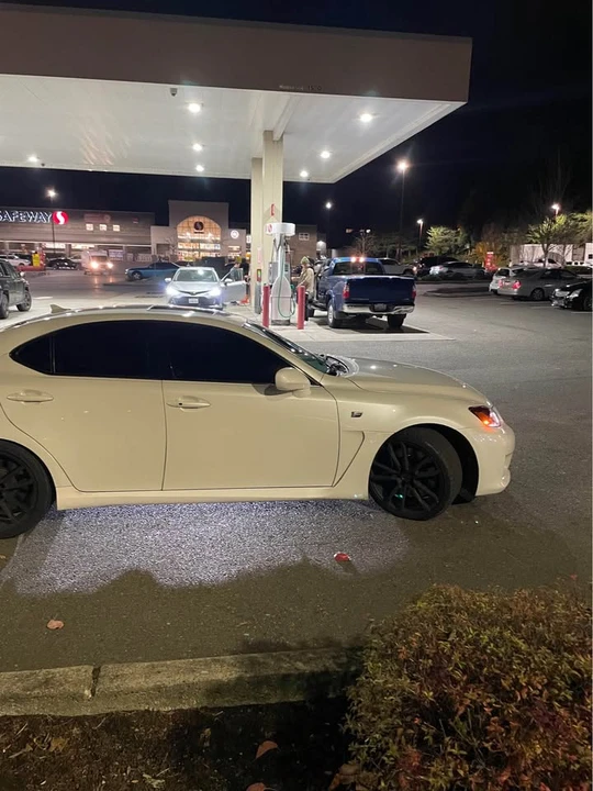 2010 Lexus IS F 2nd Gen - Image 10 of 11