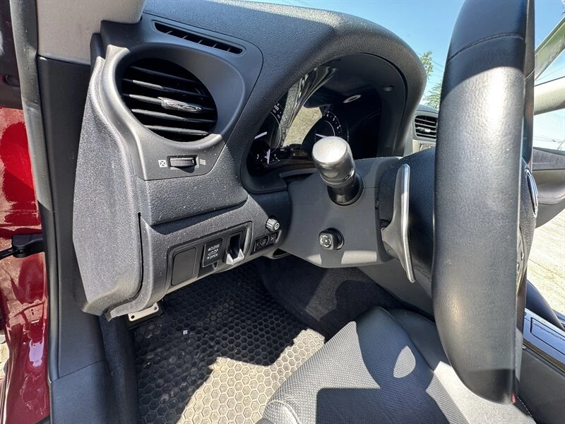 2010 Lexus IS 2nd Gen - Image 15 of 20