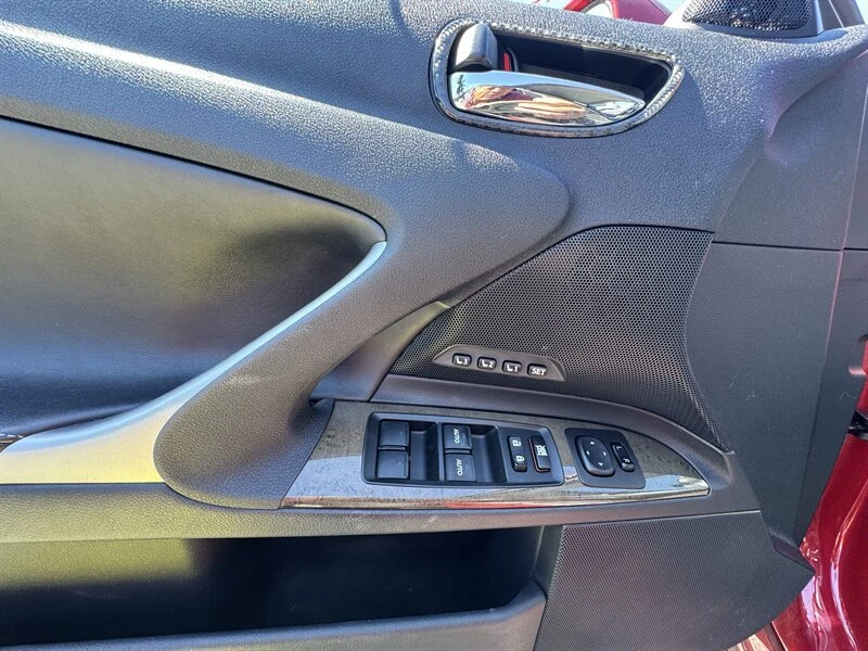 2010 Lexus IS 2nd Gen - Image 14 of 20