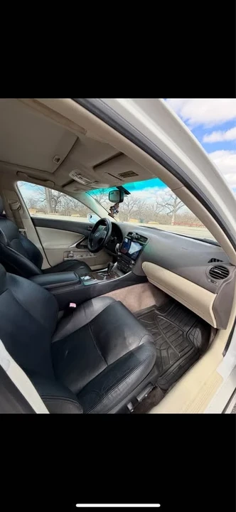 2010 Lexus IS 2nd Gen - Image 5 of 7