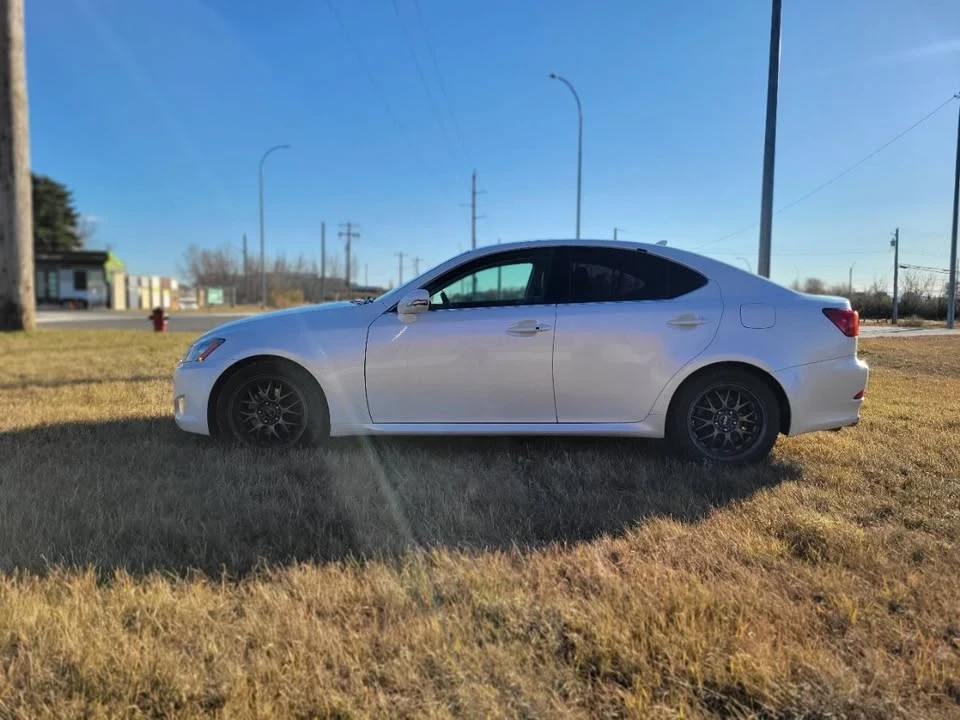 2010 Lexus IS 2nd Gen - Image 3 of 15