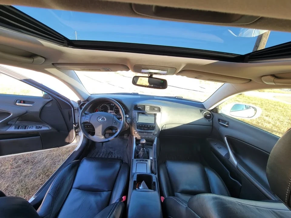 2010 Lexus IS 2nd Gen - Image 10 of 15