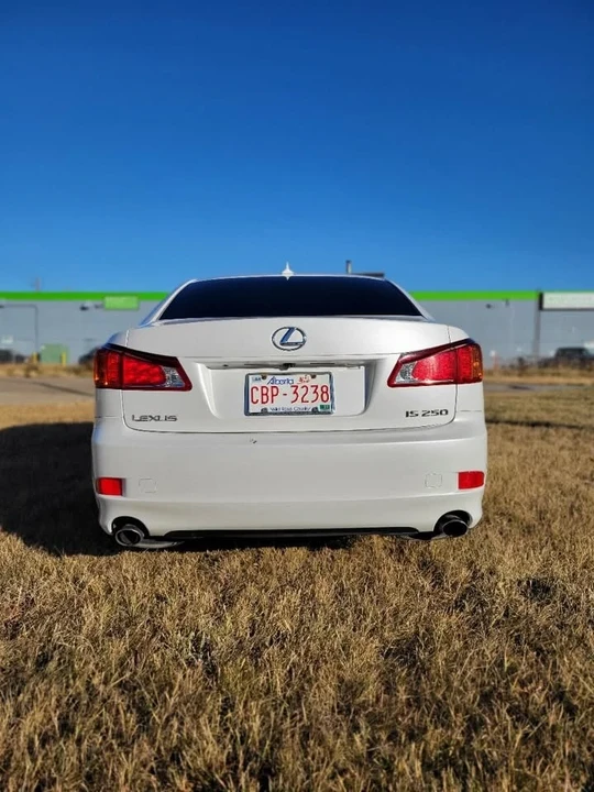 2010 Lexus IS 2nd Gen - Image 5 of 15