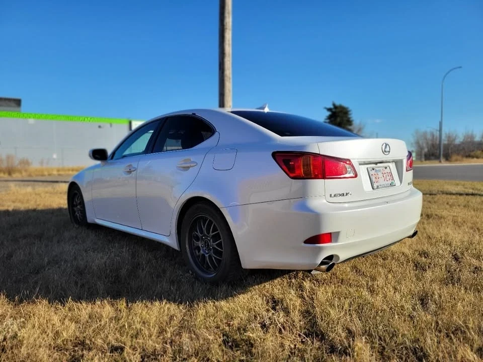 2010 Lexus IS 2nd Gen - Image 4 of 15
