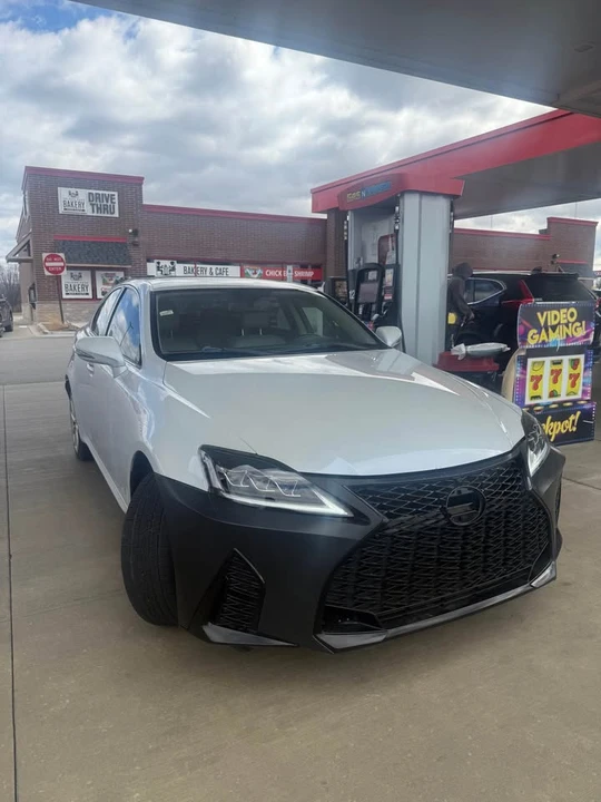 2010 Lexus IS 2nd Gen - Image 3 of 16