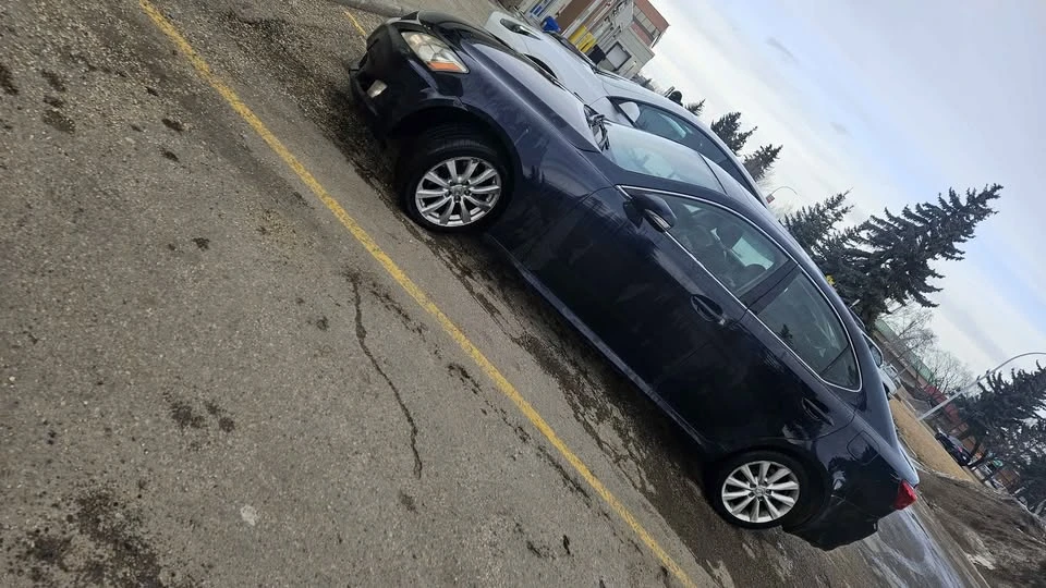 2010 Lexus IS 2nd Gen - Image 4 of 9