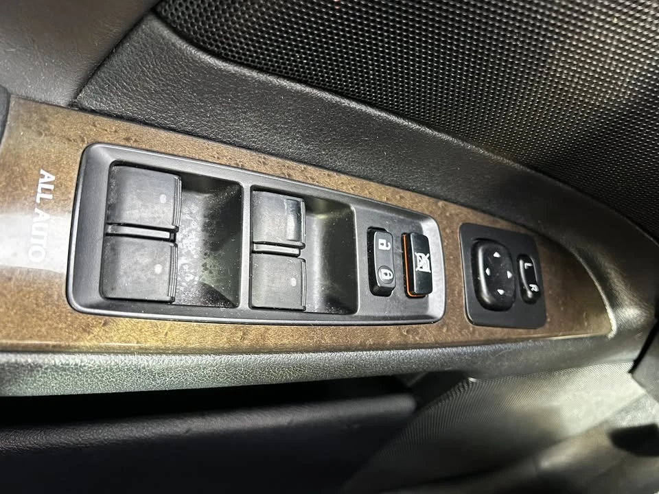 2010 Lexus IS 2nd Gen - Image 14 of 15