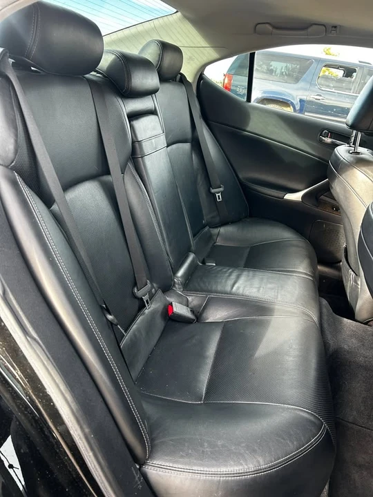 2010 Lexus IS 2nd Gen - Image 12 of 15