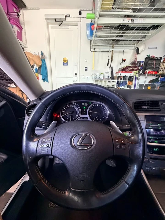 2010 Lexus IS 2nd Gen - Image 7 of 9