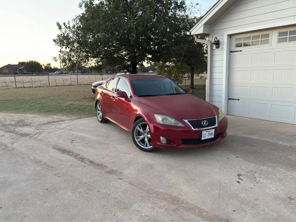 2010 Lexus IS 2nd Gen - Image 3 of 11