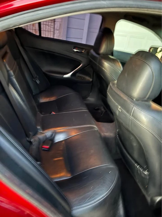 2010 Lexus IS 2nd Gen - Image 10 of 11