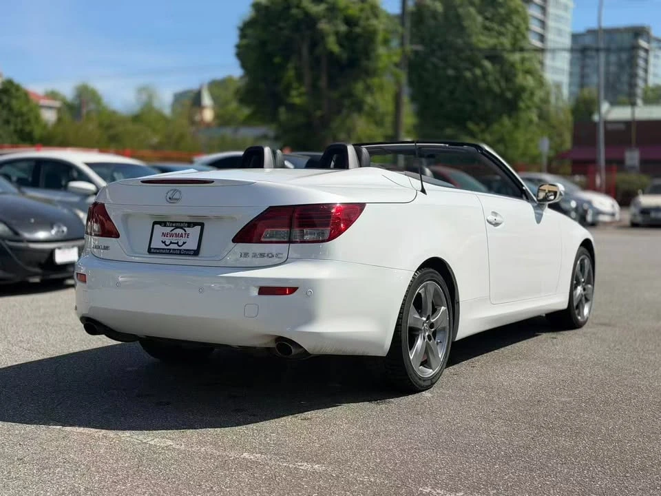 2010 Lexus IS 2nd Gen - Image 5 of 10