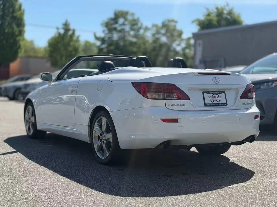 2010 Lexus IS 2nd Gen - Image 7 of 10