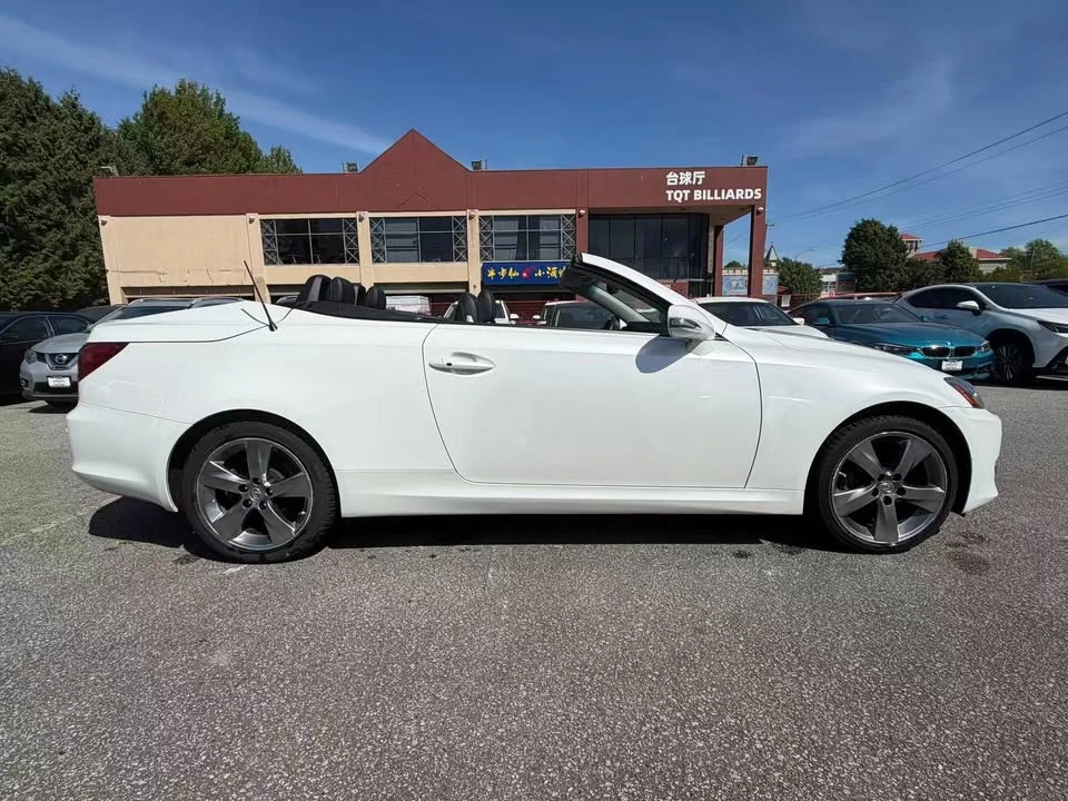 2010 Lexus IS 2nd Gen - Image 4 of 10
