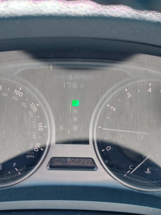 2010 Lexus IS 2nd Gen - Image 13 of 19