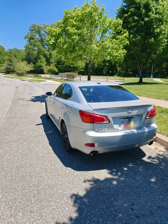 2010 Lexus IS 2nd Gen - Image 4 of 19