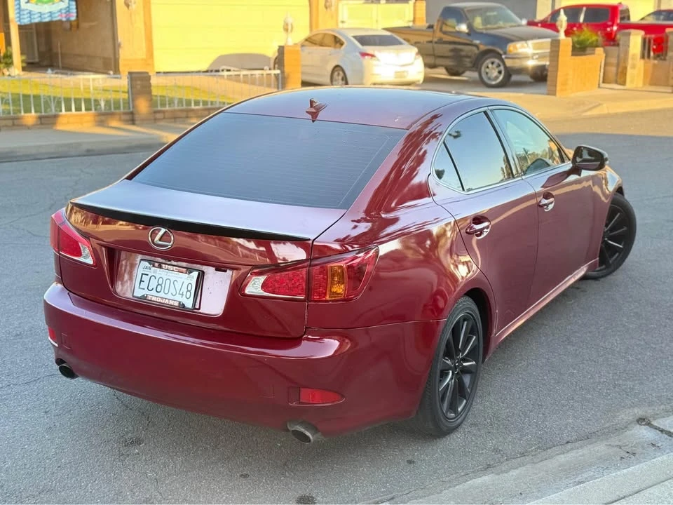 2010 Lexus IS 2nd Gen - Image 4 of 12