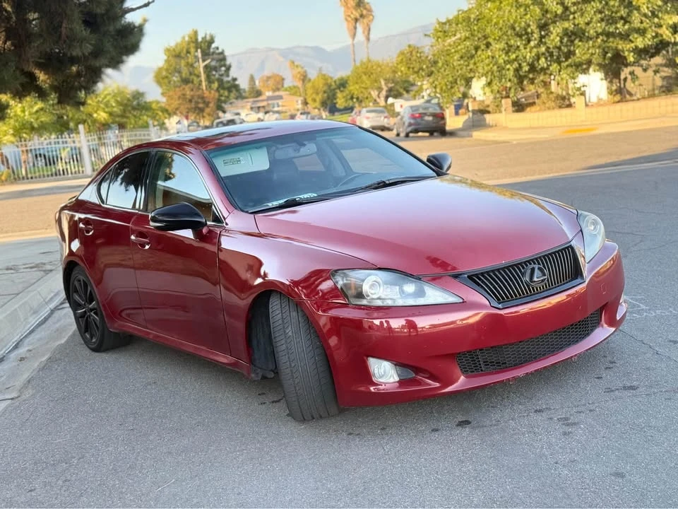 2010 Lexus IS 2nd Gen - Image 7 of 12