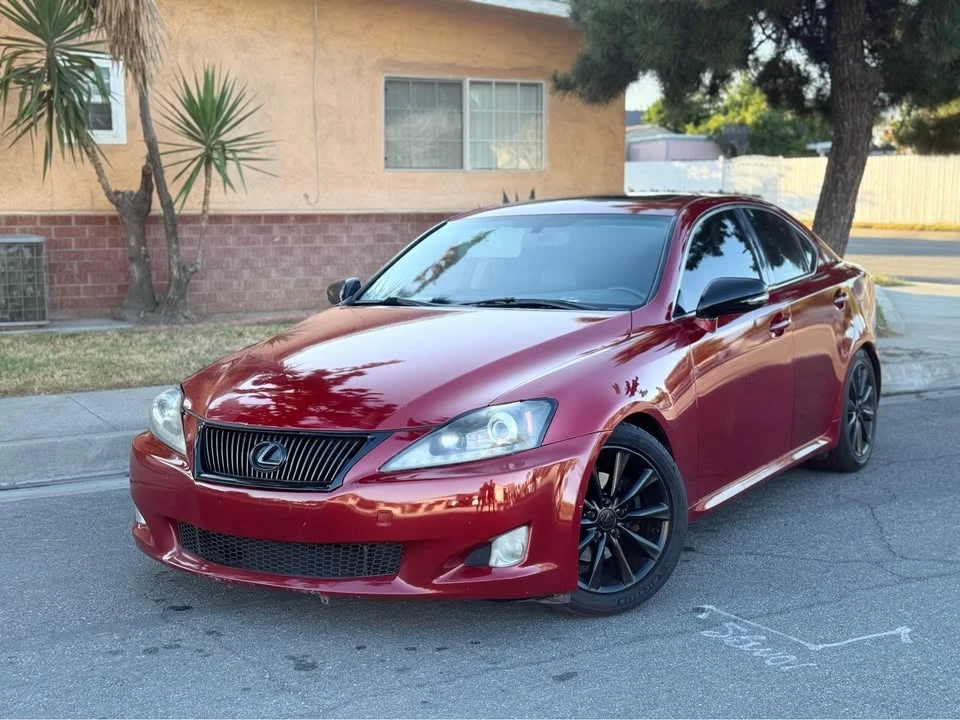 2010 Lexus IS 2nd Gen - Image 2 of 12